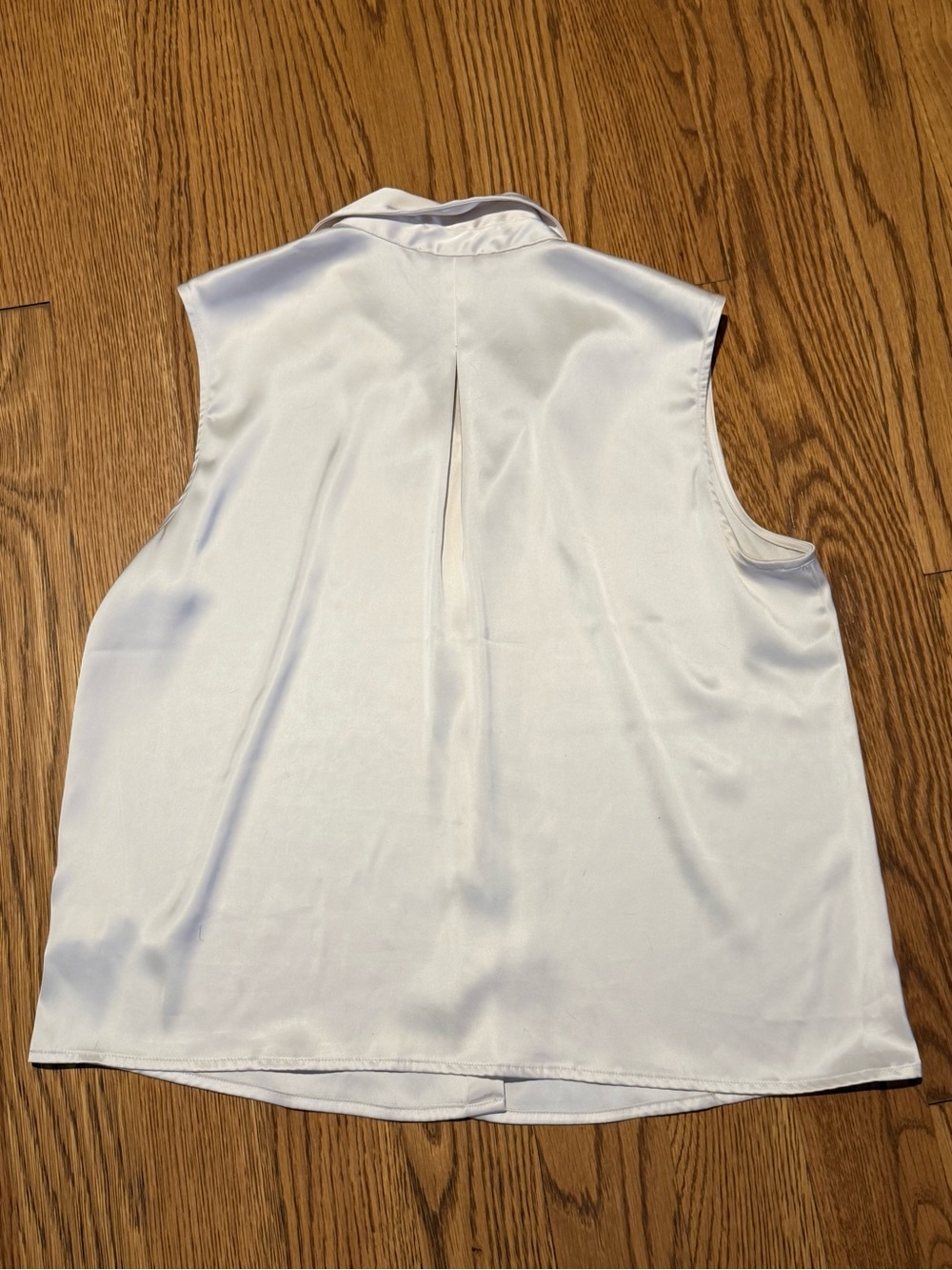 *Maison d’Amélie Paris Satin Tie Neck Sleeveless Blouse Med-Ivory Quiet Luxury - Picture 13 of 13
